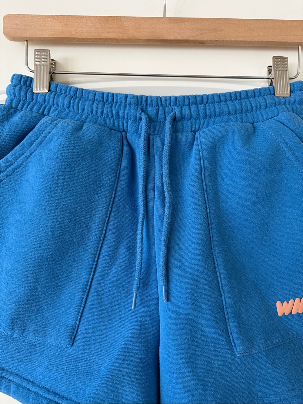 White Fox Boutique Offstage Lounge Shorts in Azure.  Blue. Size XS. - Picture 4 of 5